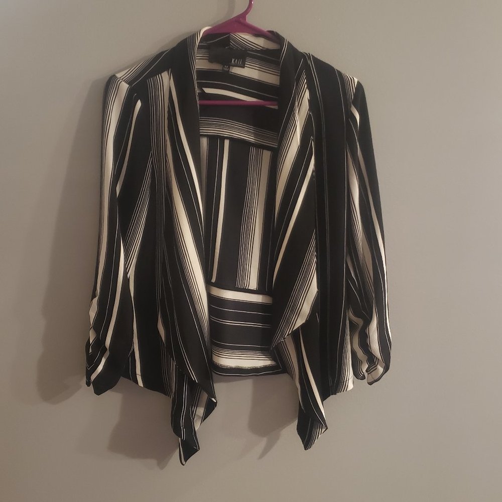 EUC Ruched Sleeve Blazer